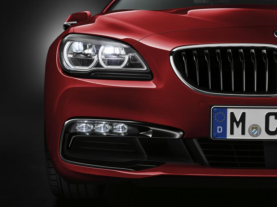  BMW 650i Convertible 2015 года  (фото 10 из 49)
